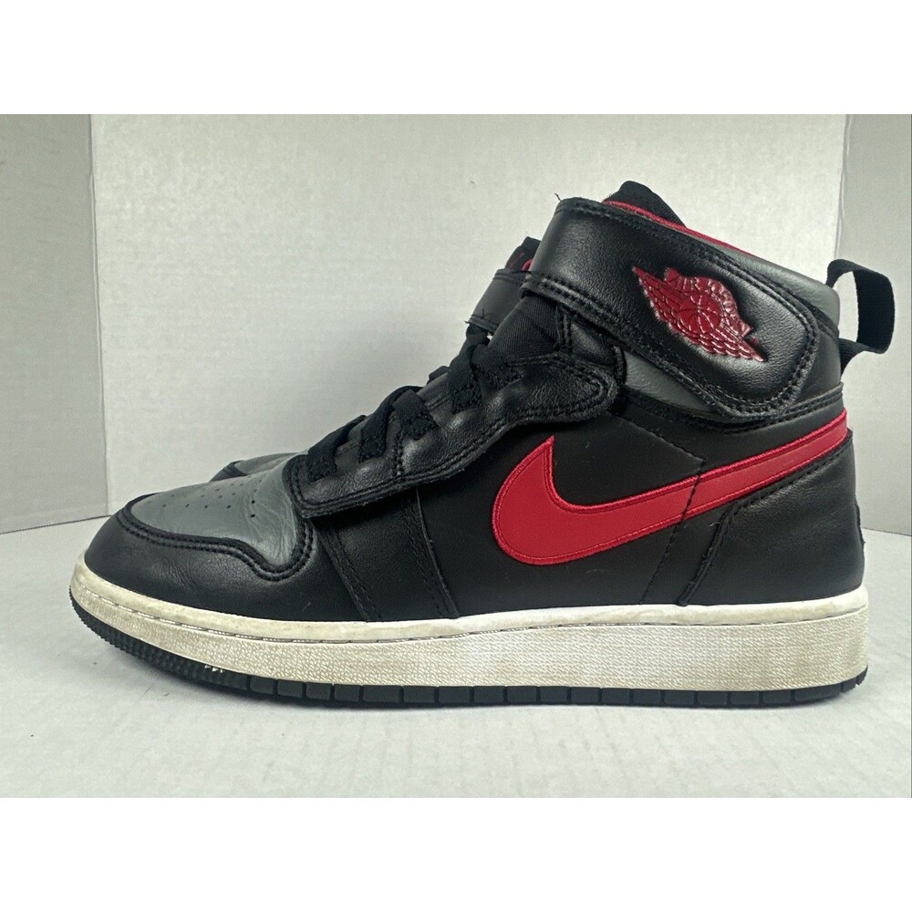 Nike Air Jordan 1 High FlyEase Black Smoke Grey Gym Red Sz 6.5Y / 8 W